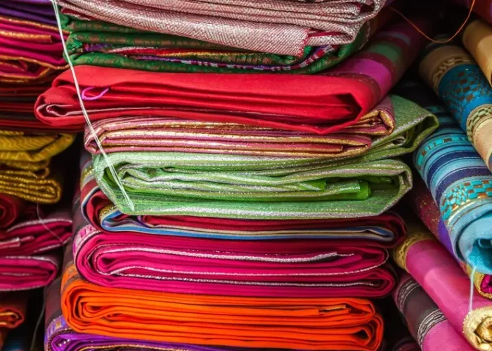 Ropa laboral cómoda y resistente para distintos sectores